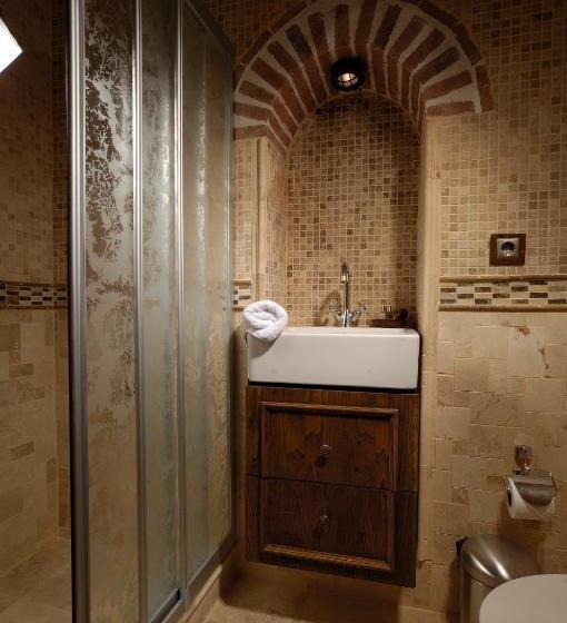 套房, Kanuni Kervansaray Historical