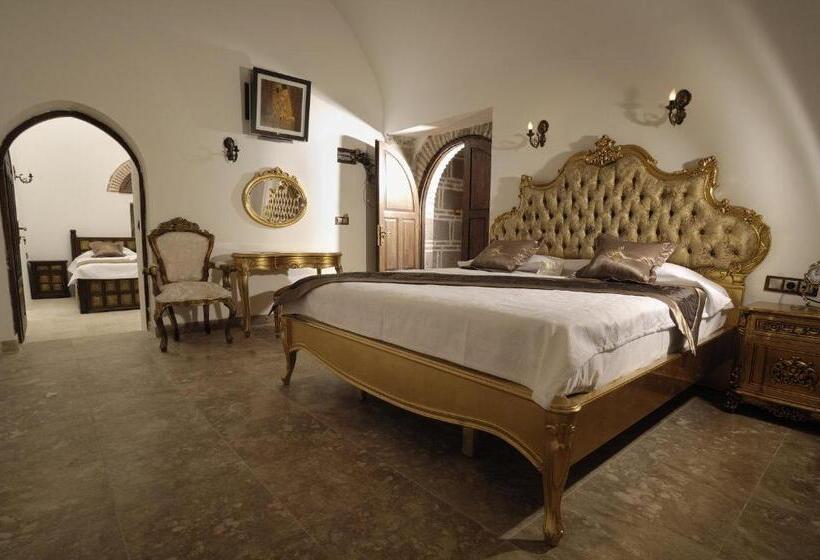 套房, Kanuni Kervansaray Historical