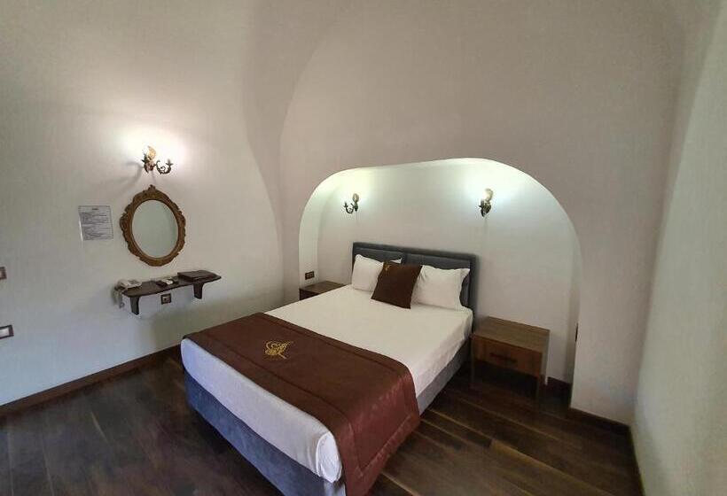 标准间, Kanuni Kervansaray Historical