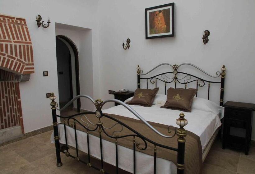 套房, Kanuni Kervansaray Historical