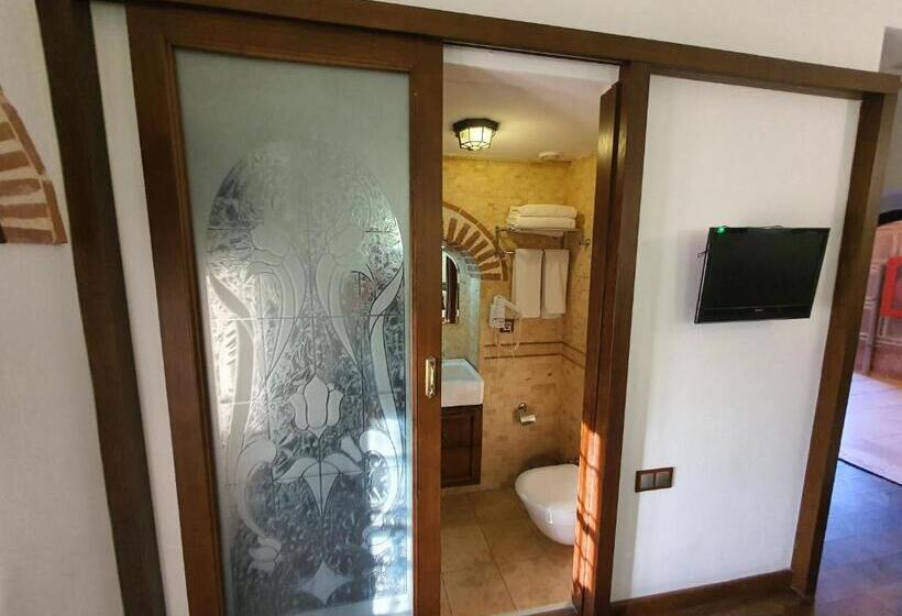 经济房, Kanuni Kervansaray Historical