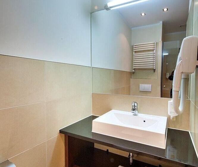 اتاق استاندارد, Desilva Inn Katowice Airport