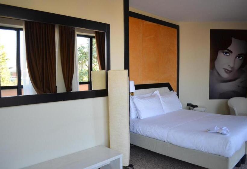 חדר סטנדרט, Diamante