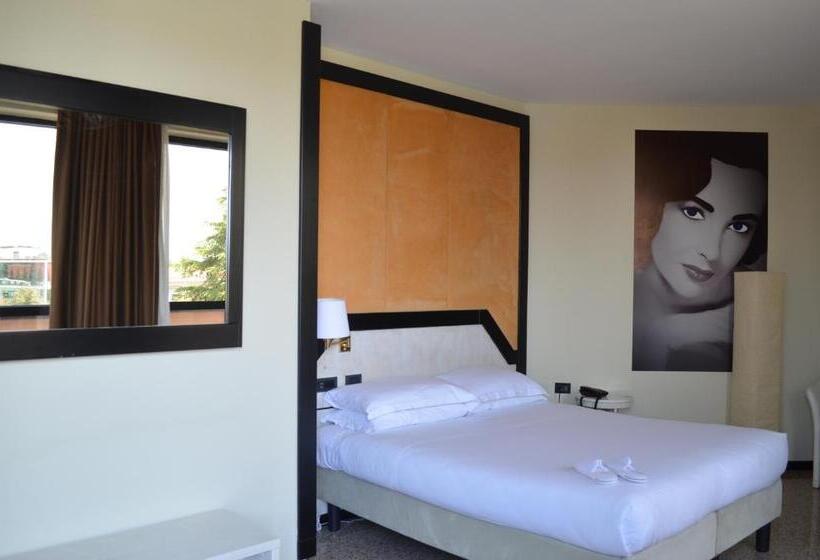 חדר סטנדרט, Diamante