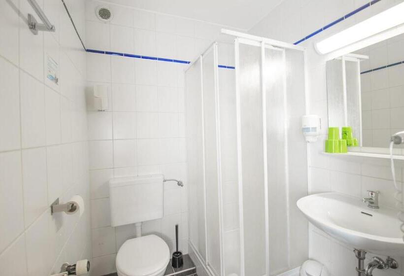 スタンダード4人部屋, Garni Zwickaumosel