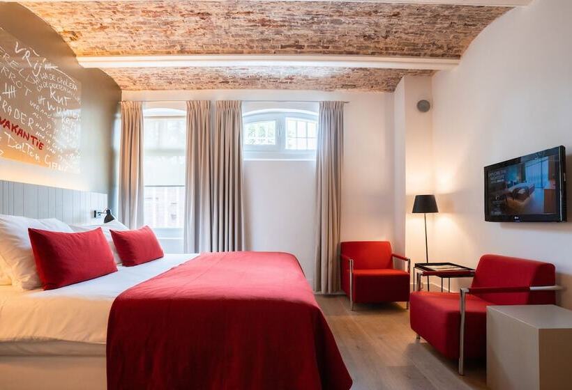 اتاق لوکس, Het Arresthuis