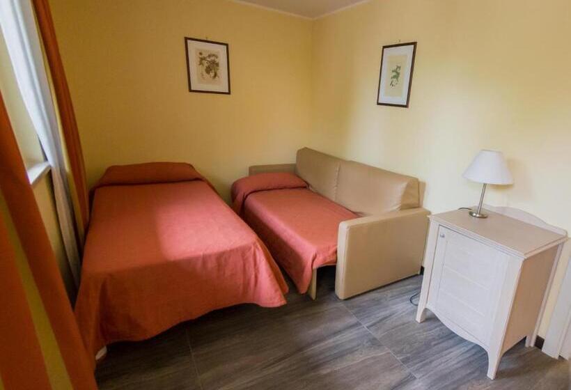 جناح جونيور عائلى, Il Parco Sul Mare Resort & Spa