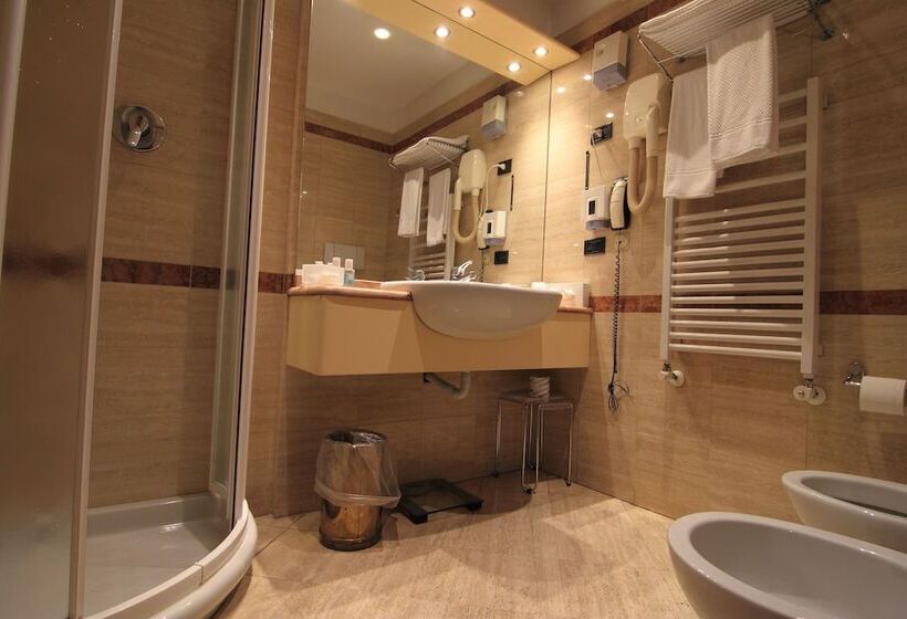 标准单人间, Metro