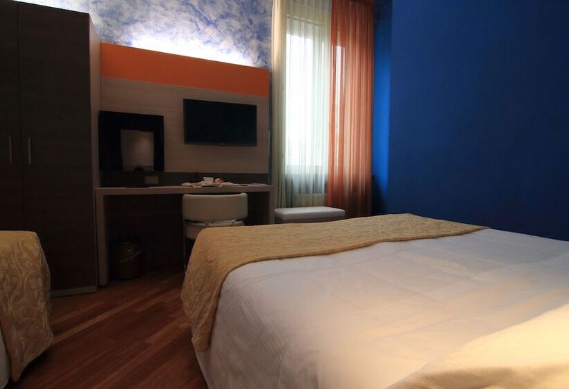 标准三人间, Metro