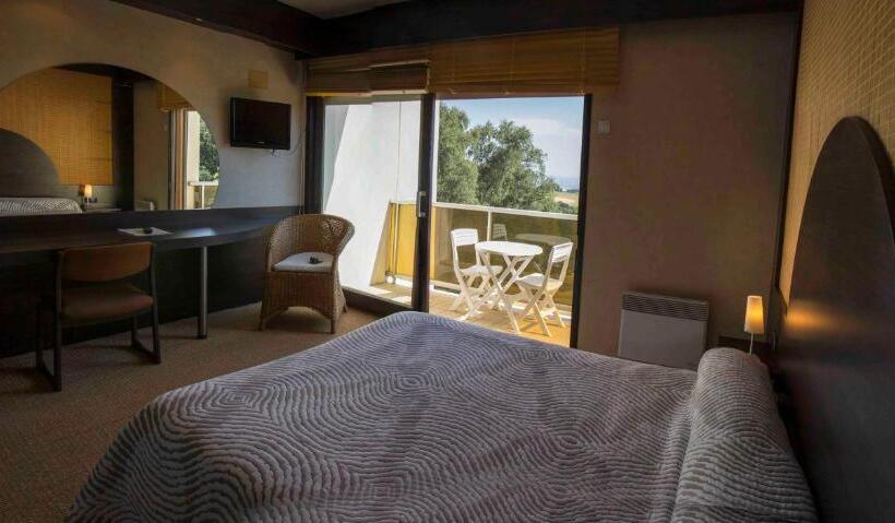 Семейный Номер, Authentic By Balladins – Rodez / Le Ségala