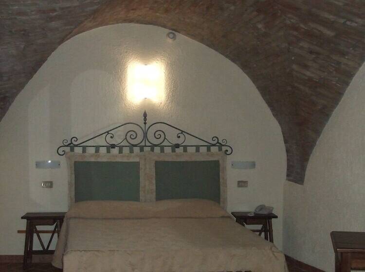 اتاق استاندارد چهار تخته, San Giacomo