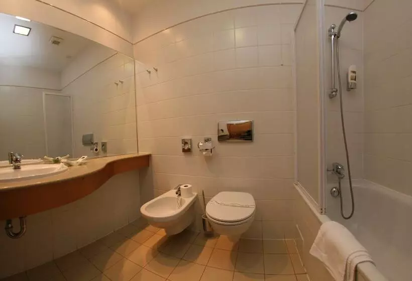Standard-huone, Savoy