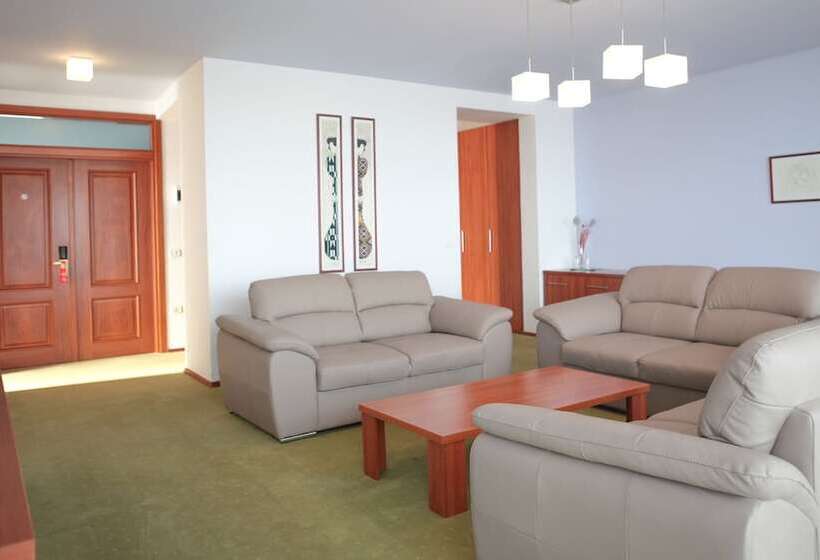 Апартаменты 1 Спальня, Savoy