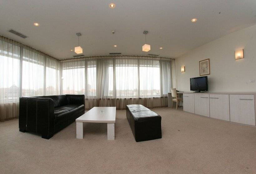 Апартаменты 1 Спальня, Savoy