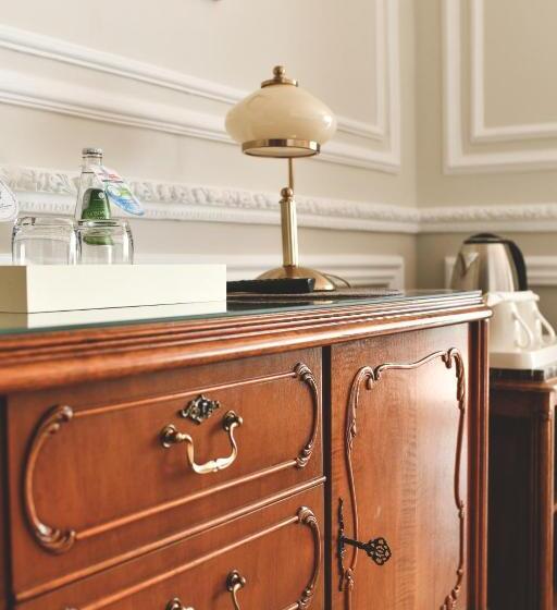 Superior room with lake view, Solar Palace Spa & Wellness