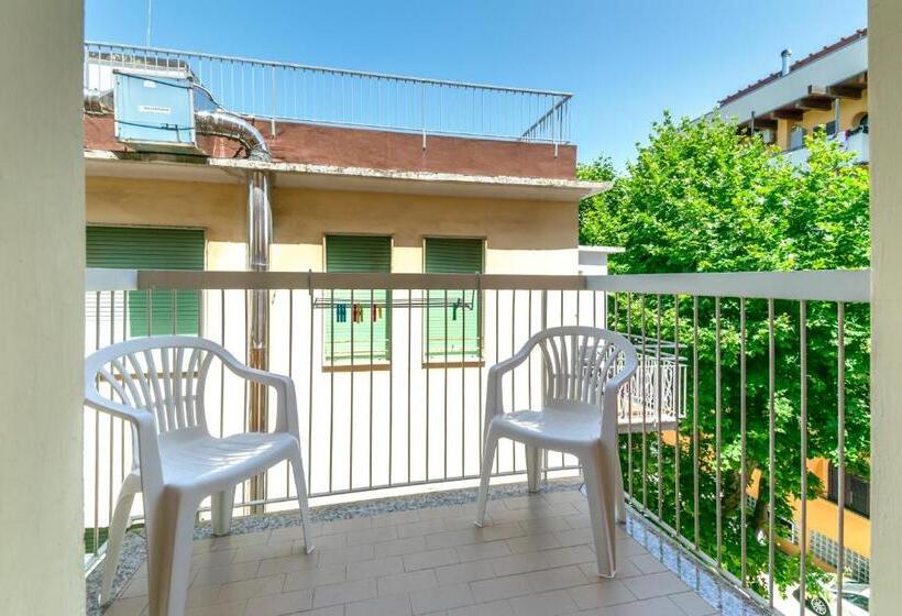 四人标准间, Stresa