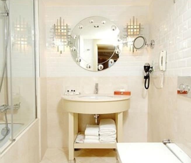 اتاق استاندارد, Taxim Hill