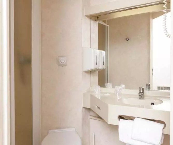 اتاق سوپریور, Brit Hotel Arras
