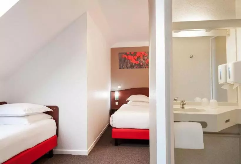 اتاق راحتی سه تخته, Brit Hotel Arras