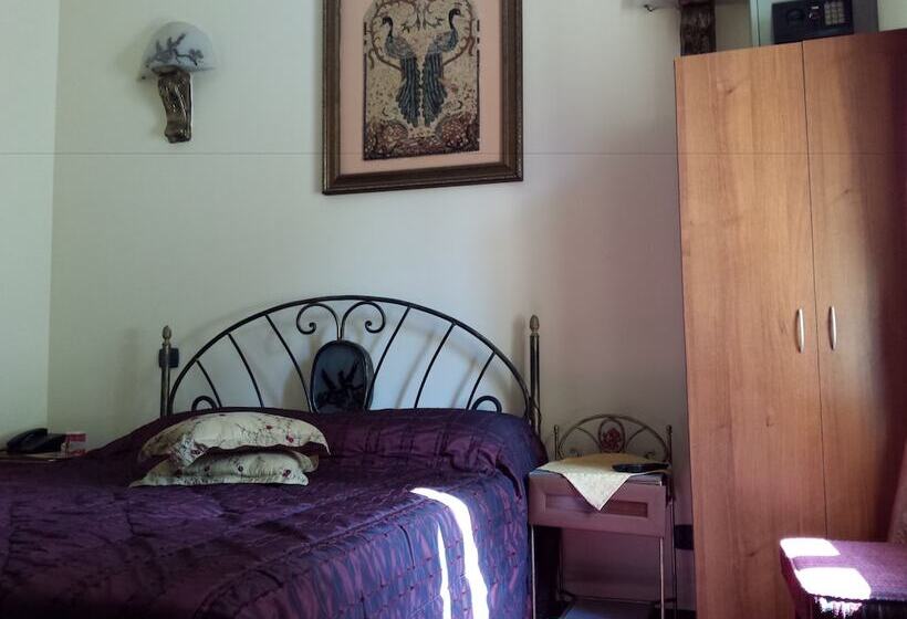 Standart Tek Kişilik Oda, Voila Inn