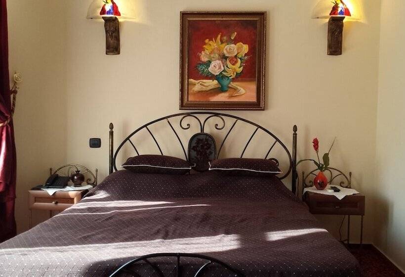 Standart Oda, Voila Inn