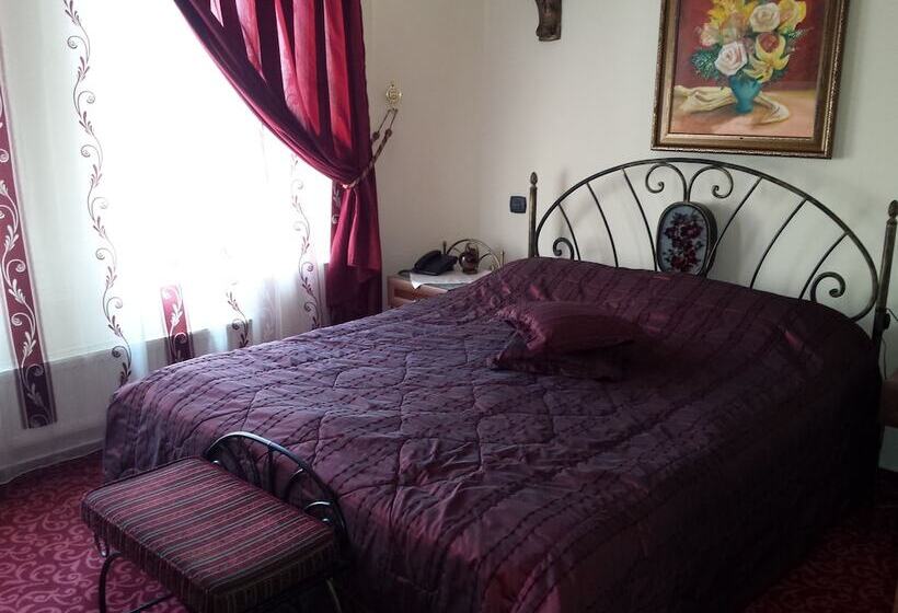 Standart Oda, Voila Inn