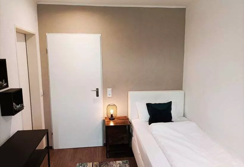 Standard Yhden Hengen Huone, Landhotel Am Schloss