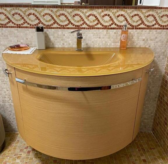 家庭间, B&b Rossella