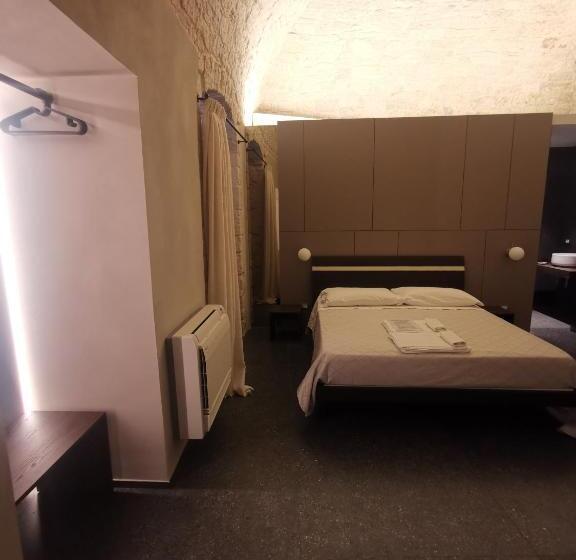 Семейный Номер, Divale