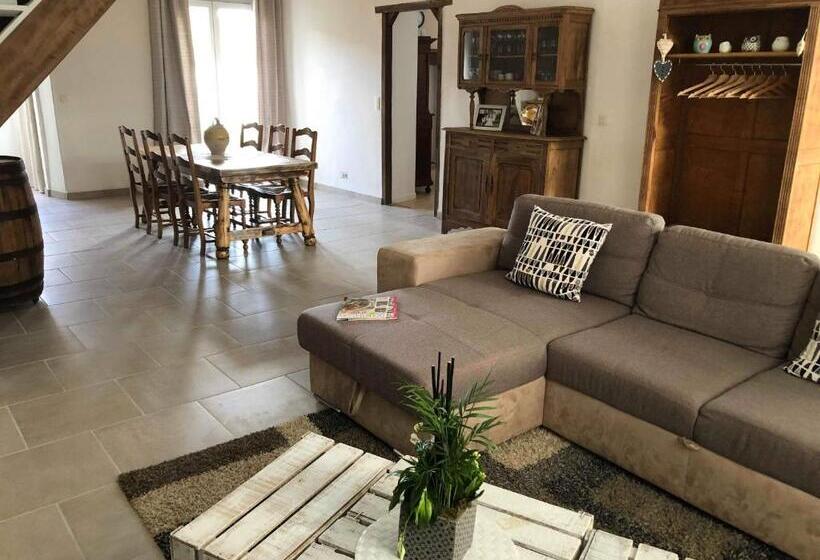 スタンダードルーム, Les Hirondelles