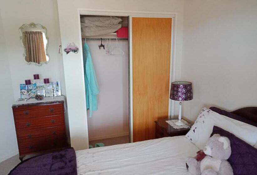 اتاق لوکس, Moana View