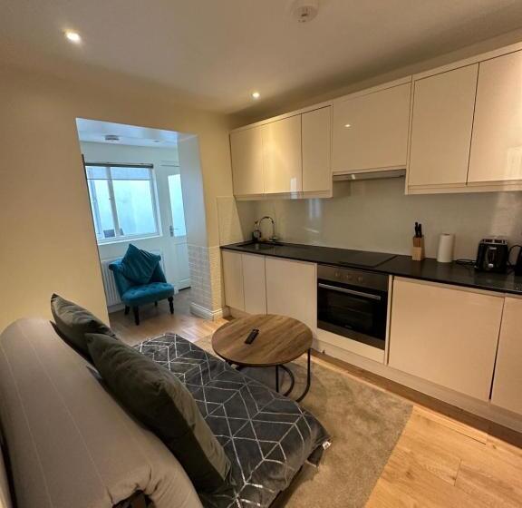 شقة غرفة واحدة مزودة بتراس, Gloucester Place   Baker Street