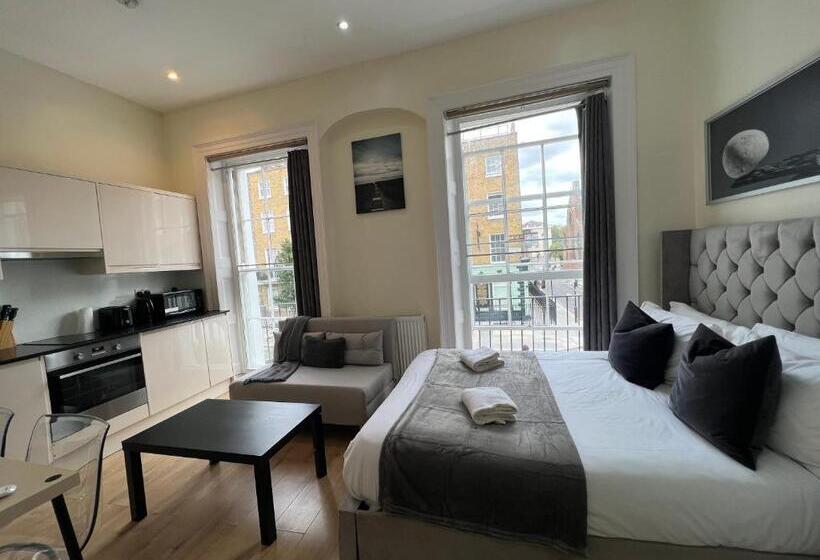 إستوديو ديلوكس, Gloucester Place   Baker Street