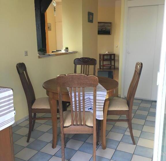 Апартаменты 1 Спальня с Балконом, Ambiente