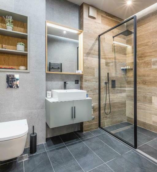 이코노미 룸, Casa Verdi