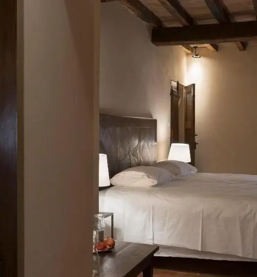 キングサイズベッドのデラックスルーム, Castello Di Viano