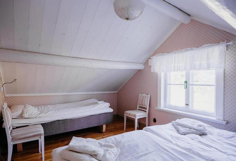 Хижина, Lydde Gård