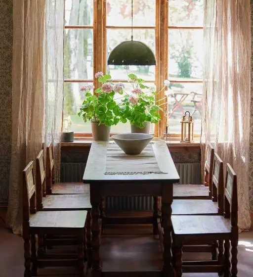 ファミリールーム, Lydde Gård