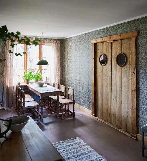 ファミリールーム, Lydde Gård