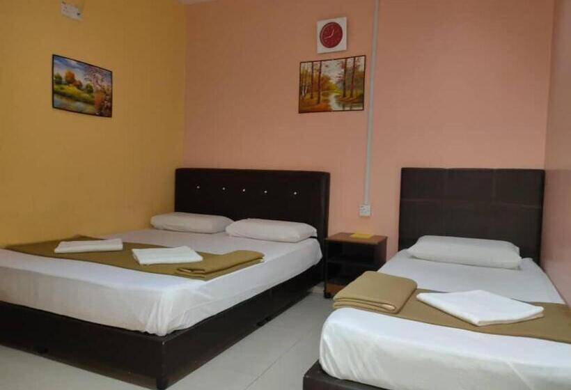 豪华三人间, Sri Bahau