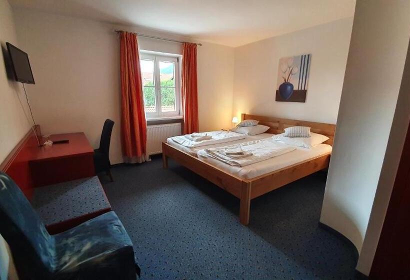 スタンダードルーム, Wirtshaus Zum Baumbach