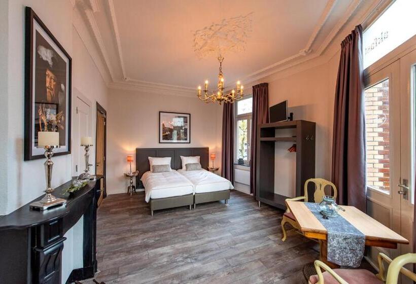 اتاق لوکس با بالکن, Bnb Prins Hendrik Venlo