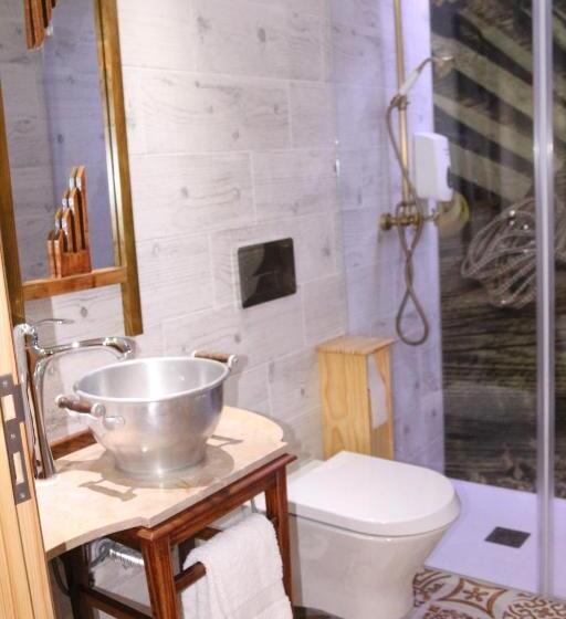 غرفة قياسية, Hostel O Torneiro