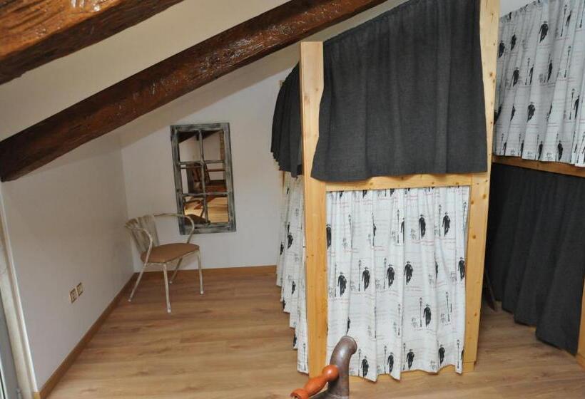 سرير فى غرفة مشتركه, Hostel O Torneiro