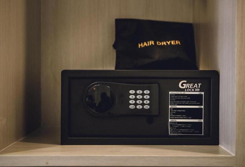 デラックスルーム, Worachat Boutique