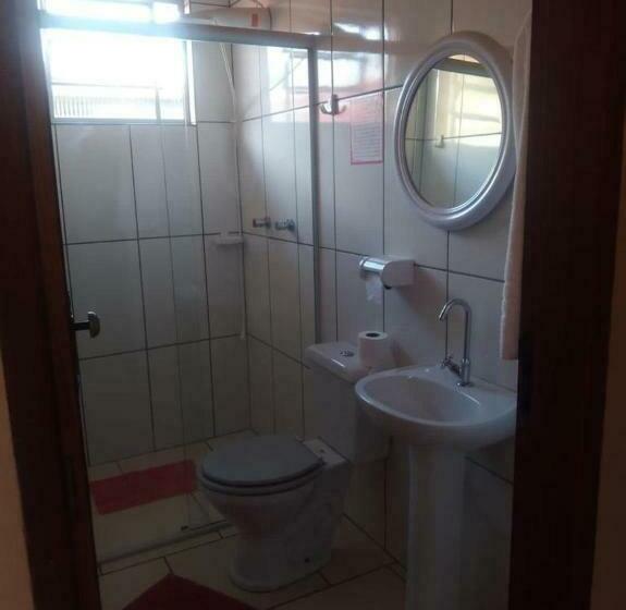 Quarto Quádruplo Estandar, Pousada Arco Iris