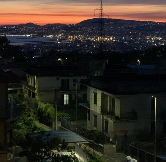 اتاق لوکس با بالکن, B&b Magma