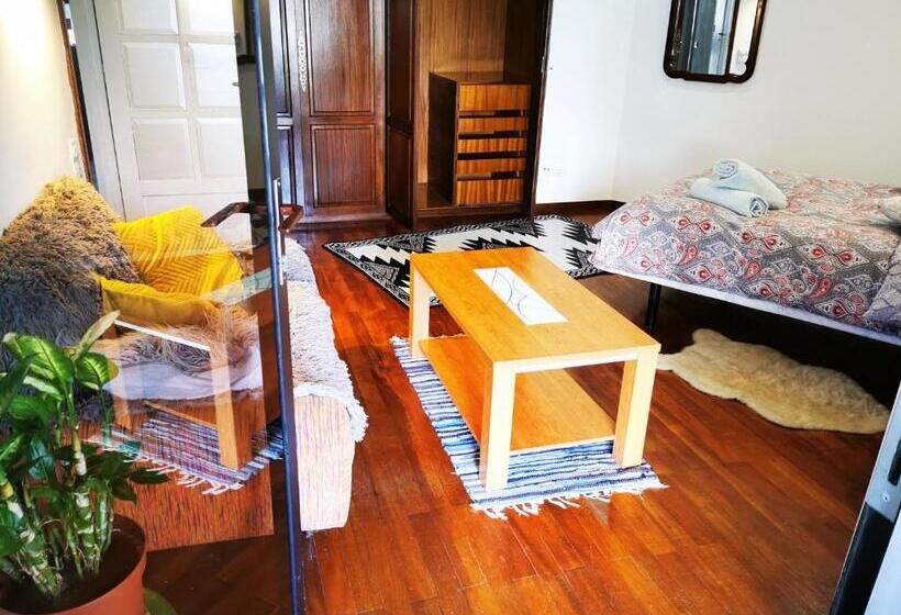 سوییت, Casa Compartida Weyler