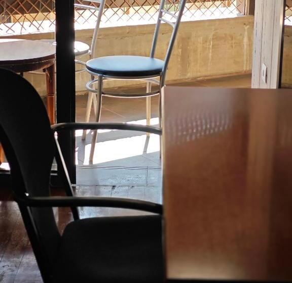 اتاق استاندارد با سرویس بهداشتی مشترک, Casa Compartida Weyler