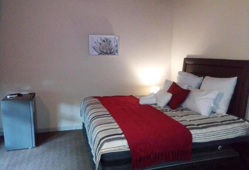 מיטת קינג בסוויטה, Lee Gardens